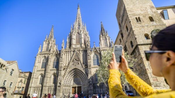 Barcelona: Helicopter, Walking, and Sailing 360º City Tour - Directions