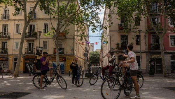 Barcelona: Hidden Gems-Alternative Districts Tour by E-Bike - Additional Notes