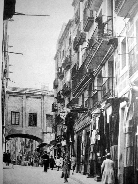 Barcelona: Hidden History of Raval - Tracing Ravals Artistic Legacy