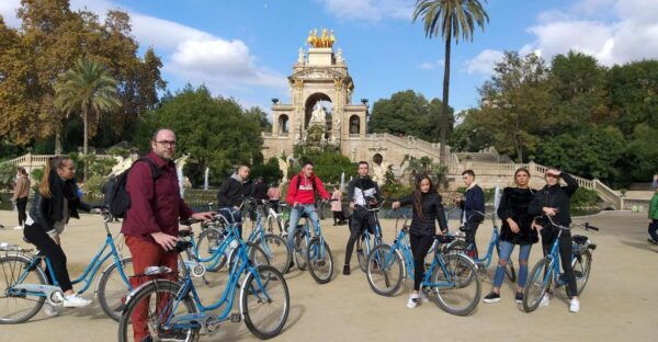 Barcelona Highlights Bike Tour - Directions