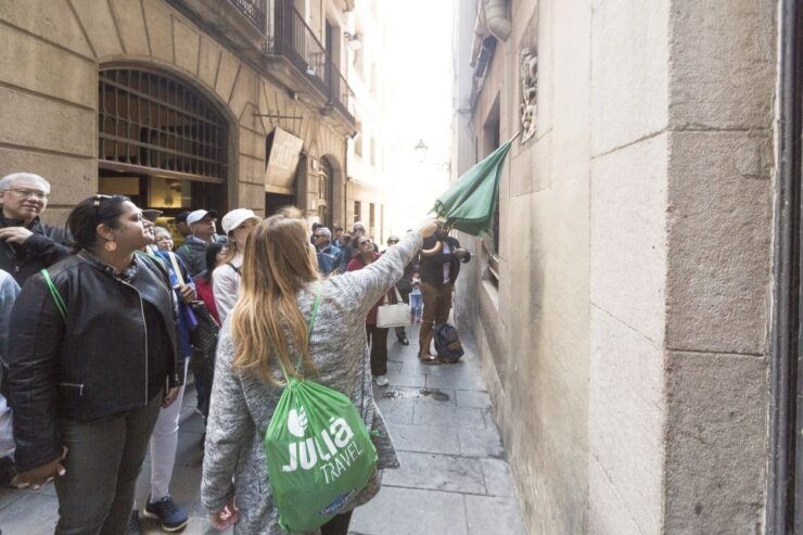 Barcelona: Highlights Guided Tour and Optional Paella Class - Tour Pricing and Duration