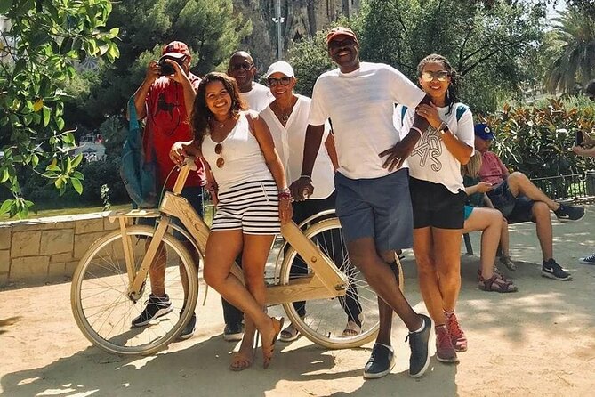 Barcelona Highlights Private Bicycle Tour - Tour Details