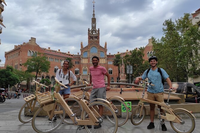 Barcelona Highlights Private Bicycle Tour - Meeting and Pickup