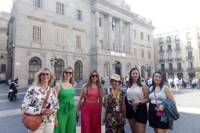 Barcelona Highlights Sagrada Familia, Park Güell & La Pedrera - Walking Tour of the Old City
