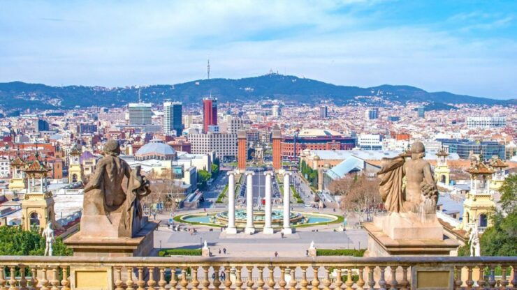 Barcelona Highlights Small Group Half-Day Tour With Pickup - Tour Details