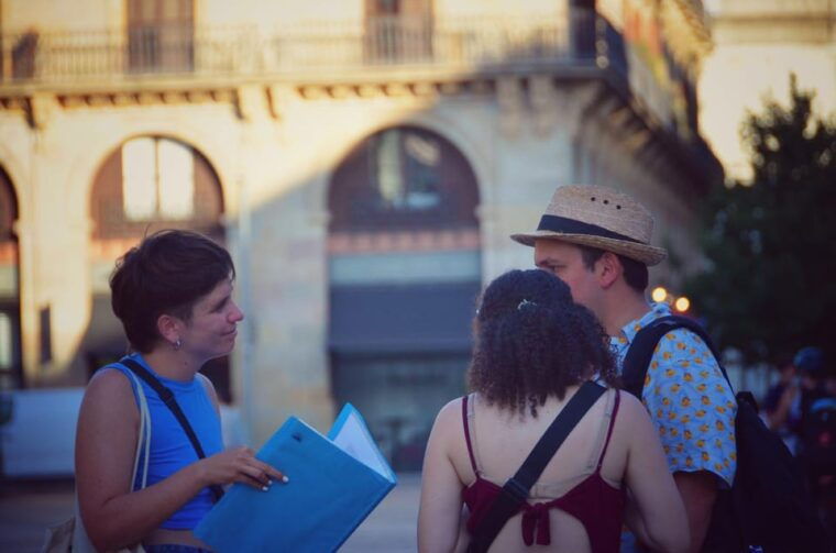 Barcelona: Highlights Walk - Ramblas, Old Town, Gaudí Sights - Appreciating the Unique Architectural Blend