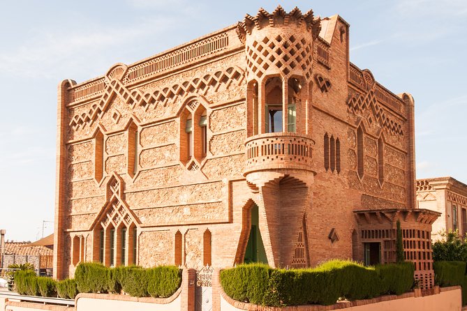 Barcelona Highlights, Walking & Wine Private Tour - Highlights