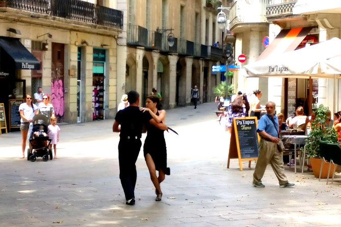 Barcelona Highlights With a Local Friend - Meeting and Pickup Details