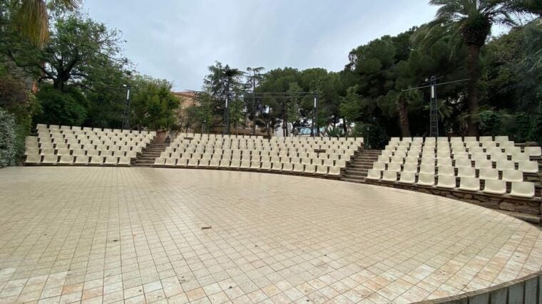 Barcelona: History & Legends Comedy Tour of Sabadell - Booking and Cancellation Policy