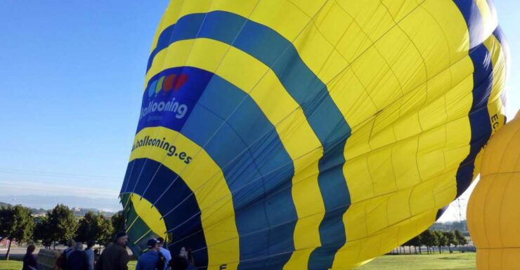 Barcelona: Hot Air Balloon Flight With Snacks & Drinks - Activity Details and Cancellation Policy