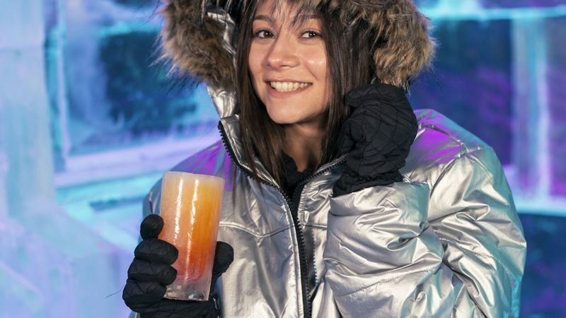 Barcelona Icebar Ticket + 1 Drink - Who will enjoy Icebarcelona most?