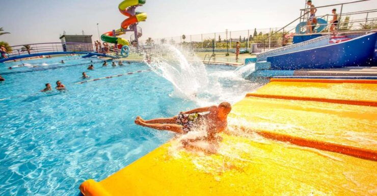 Barcelona: Illa Fantasia Water Park Day Ticket - Good To Know