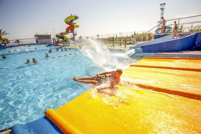 Barcelona: Illa Fantasia Water Park Day Ticket - Inclusions