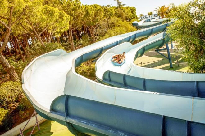 Barcelona: Illa Fantasia Water Park Day Ticket - Logistics