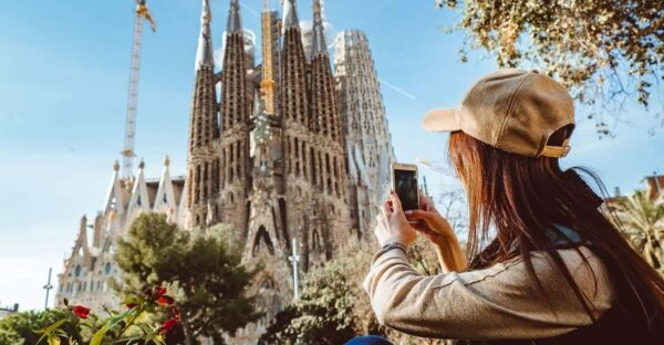 Barcelona: In-App City Card W/ Access to 20+ Digital Guides - Customer Testimonials and Reviews