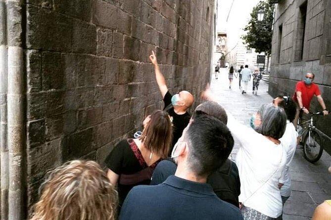 Barcelona in Mystery Key - Barcelonas Enchanting Hidden Stories