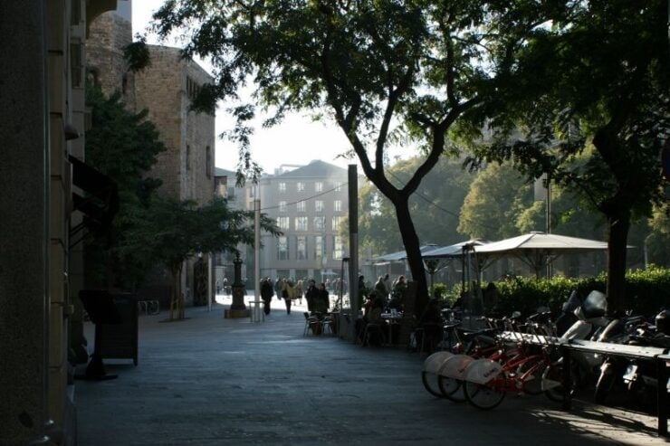Barcelona: Jewish Quarter 2-Hour Walking Tour - Tour Highlights and Locations
