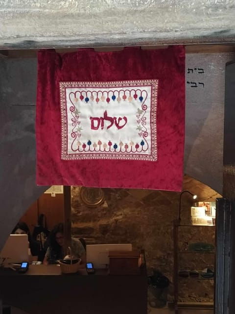 Barcelona: Jewish Tour by a Jewish Guide - Guide and Accessibility