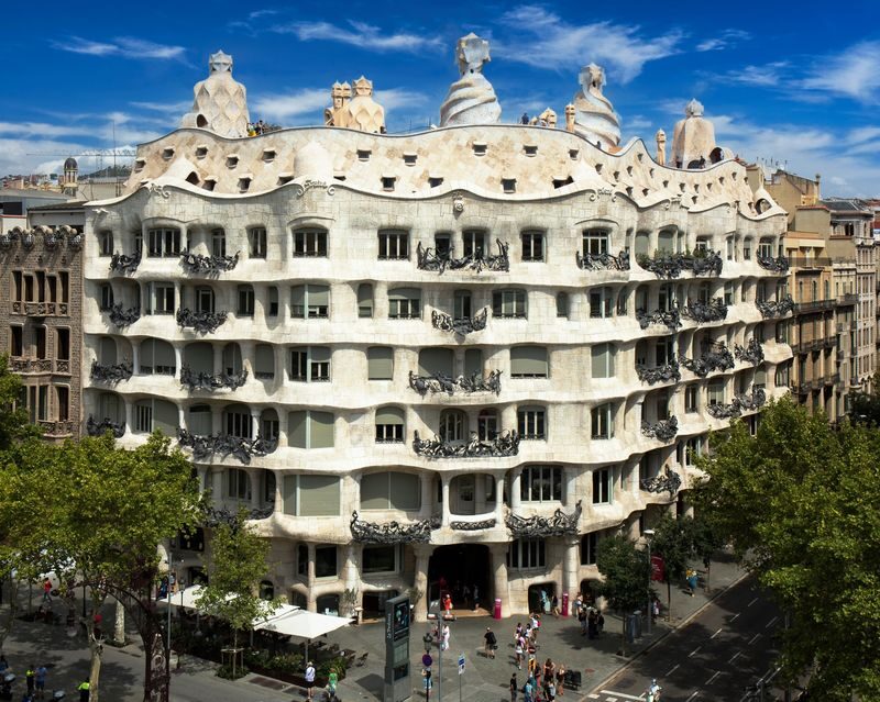 Barcelona: La Pedrera-Casa Mila Ticket & Audio Guide Option - Casa Milà makes a strong case for looking up