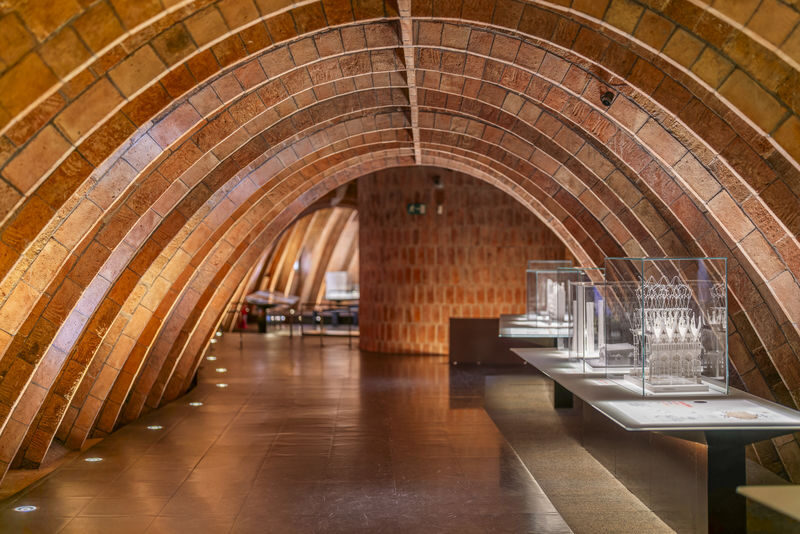 Barcelona: La Pedrera-Casa Mila Ticket & Audio Guide Option - Getting there and making the visit comfortable