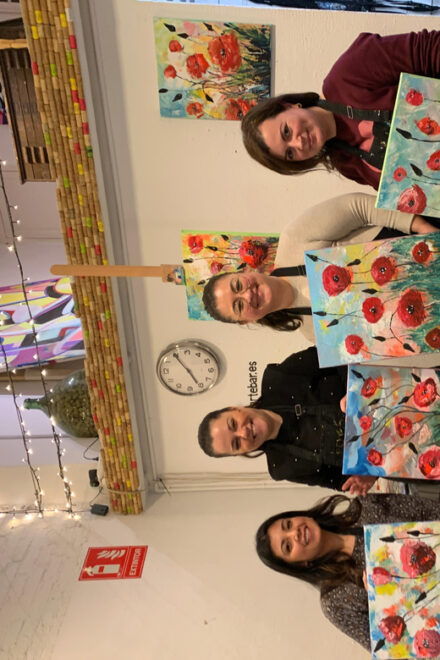 Barcelona: Learn to Paint, Sip Wine, Enjoy Snacks & Music - Creative Expression and Personalization