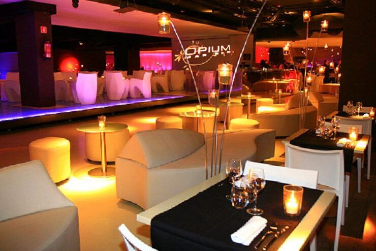 Barcelona: Limousine Tour With Bar - Activity Details