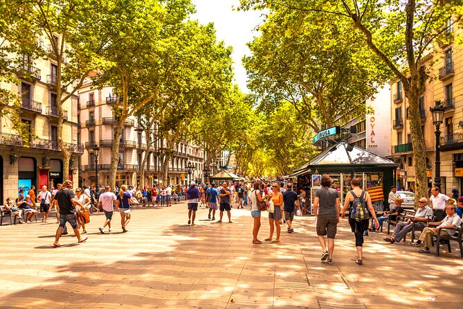 Barcelona Local Fashion Designers Shopping Tour With a Stylist - Get Insider Styling Tips and Advice