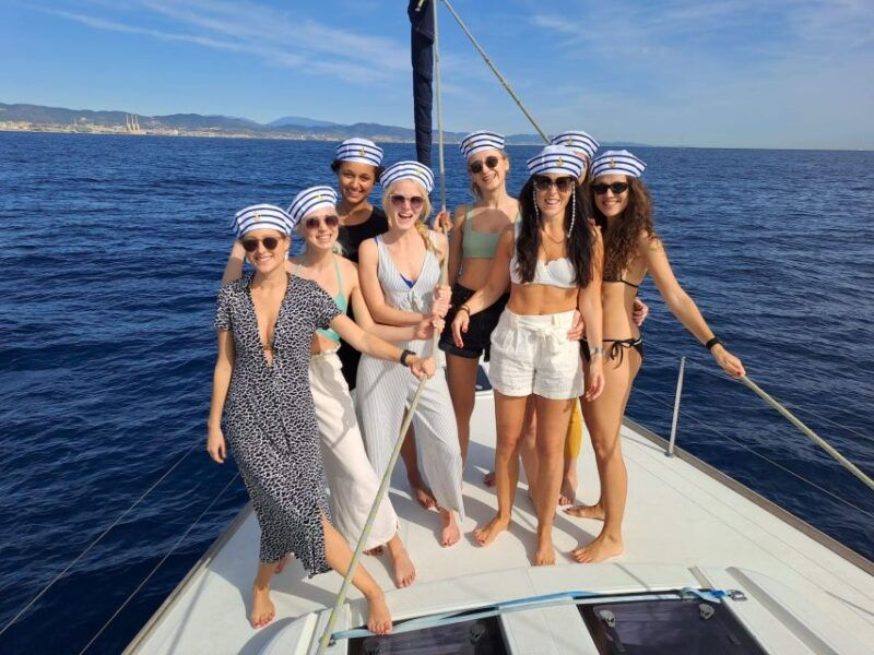Barcelona: Luxury Private Yacht Daytime Cruise - Key Points