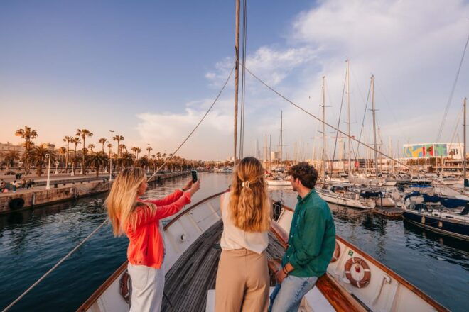 Barcelona: Luxury Sailing Trip & Panoramic Helicopter Flight - Booking Information