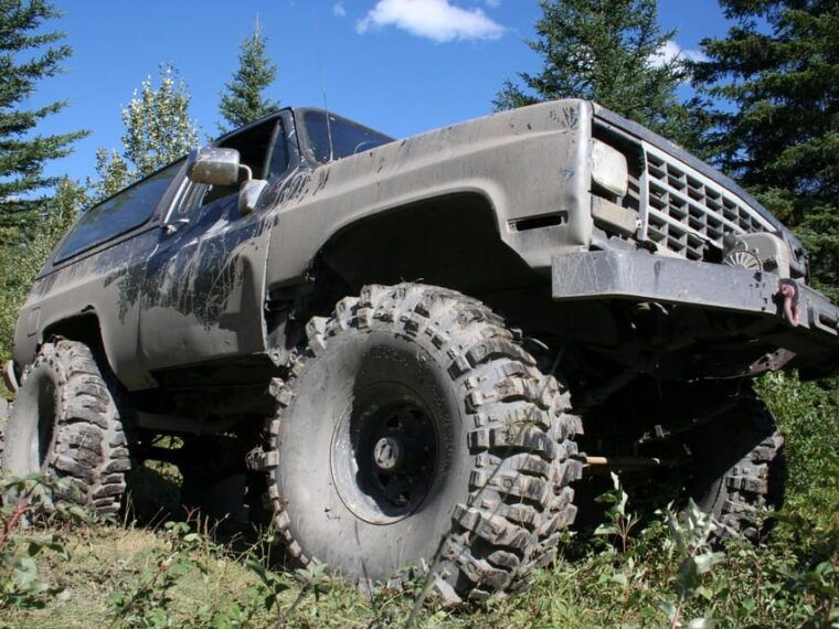 Barcelona: Luxury Tour, 4X4 Off-Road, Lunch & Wines at Penedes - Guided Experience