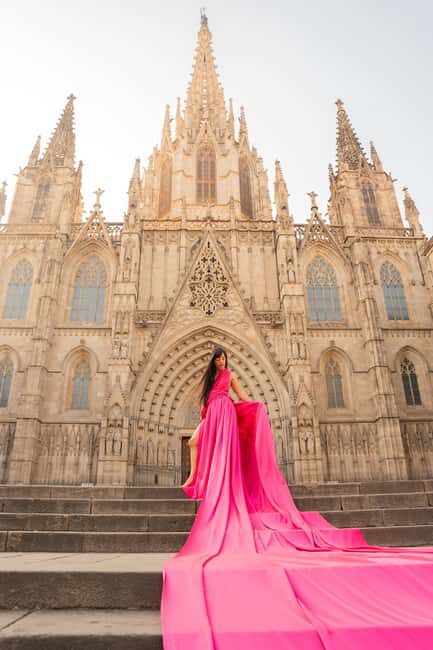 Barcelona: Magic Pink Flying Dress Photoshoot - FAQ