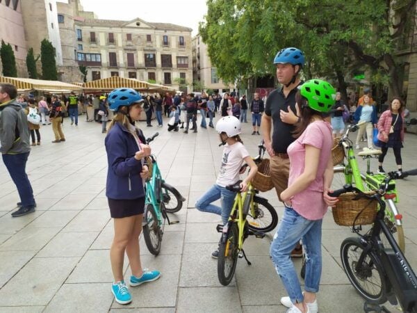 Barcelona Main Sights 2.5-Hour Tour by E-Bike - Tour Through El Born, El Raval, and Plaça De Sant Jaume