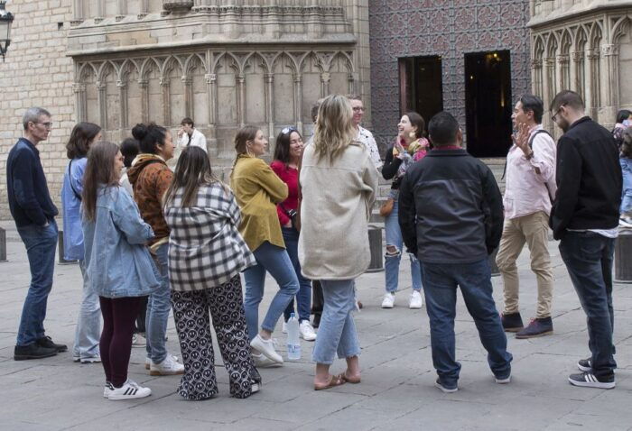 Barcelona: Market, Tasty Tapas/Food and Gothic History Tour - Frequently Asked Questions