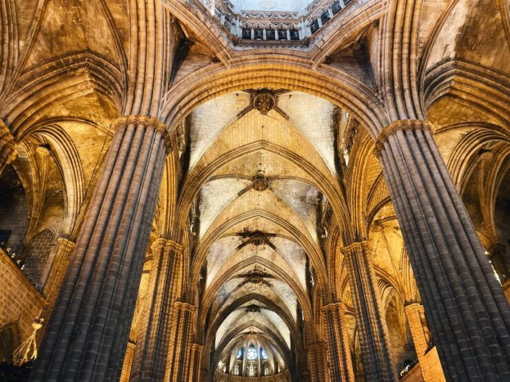 Barcelona: Merry Markets Private Christmas Tour - Booking Details