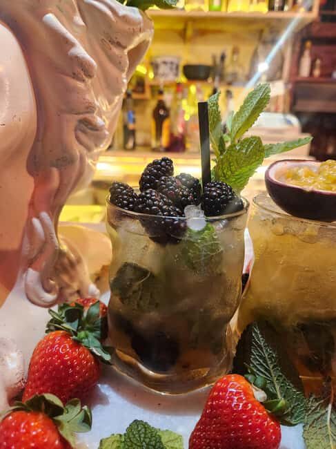 Barcelona: Mojito Tasting Experience & Tapas with Mixologist - What to Expect During the Mojito & Tapas Experience