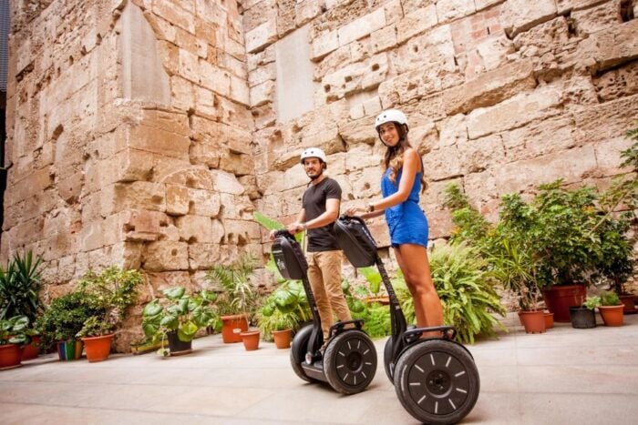 Barcelona: Montjuïc Segway Tour - Exploring the Gothic Quarter
