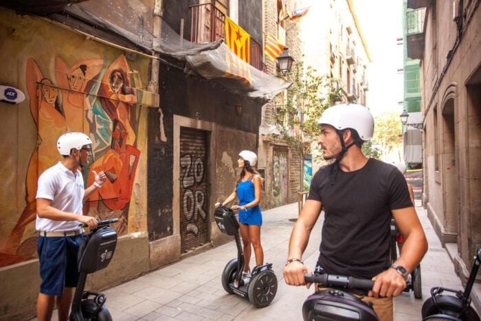 Barcelona: Montjuïc Segway Tour - Experiencing Montjuïcs Attractions