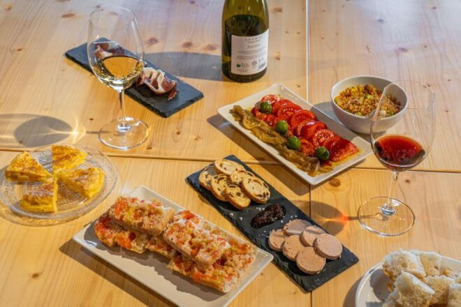 Barcelona: Montserrat Day Trip With Lunch and Wine Tasting - Itinerary