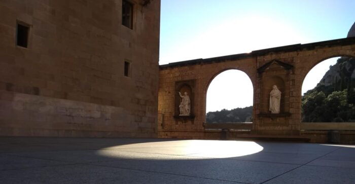 Barcelona: Montserrat Monastery and Natural Park Guided Tour - The Unique Geological Landscape