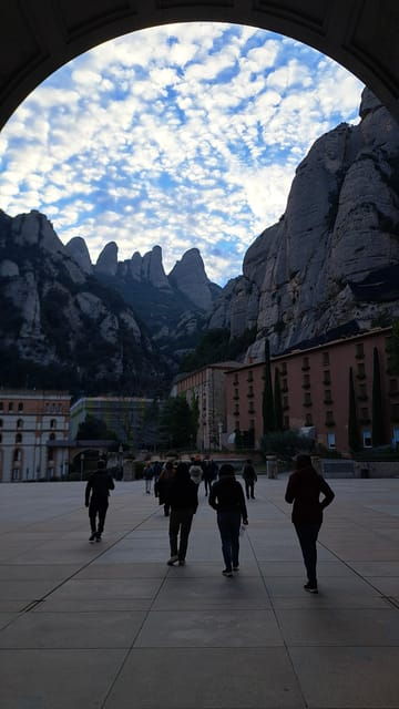 Barcelona: Montserrat Monastery and Natural Park Guided Tour - Exploring the Montserrat National Park