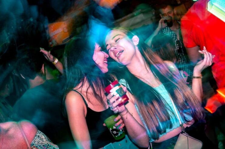 Barcelona: New Year'S Eve Pub Crawl With 1.5 Hour Open Bar - Event Details