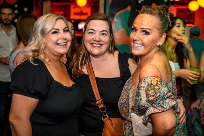 Barcelona: New Year'S Eve Pub Crawl With 1.5 Hour Open Bar - Inclusions and Exclusions