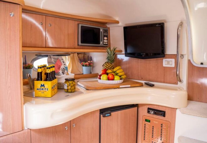 Barcelona: Night on a Private Yatch With Romantic Dinner - Yacht Amenities