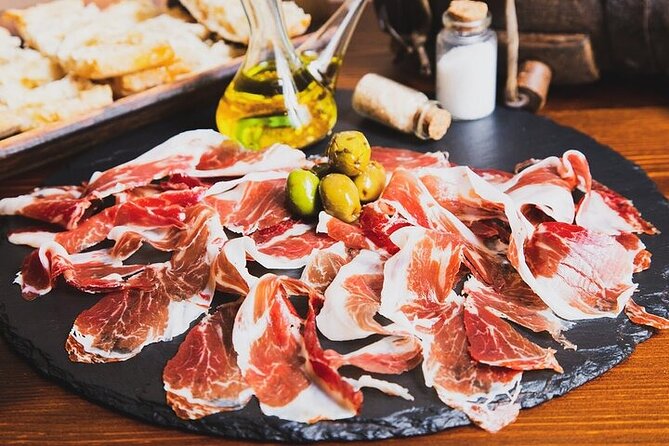 Barcelona Night Tour Including Drink With Private Local Guide - The Sum Up