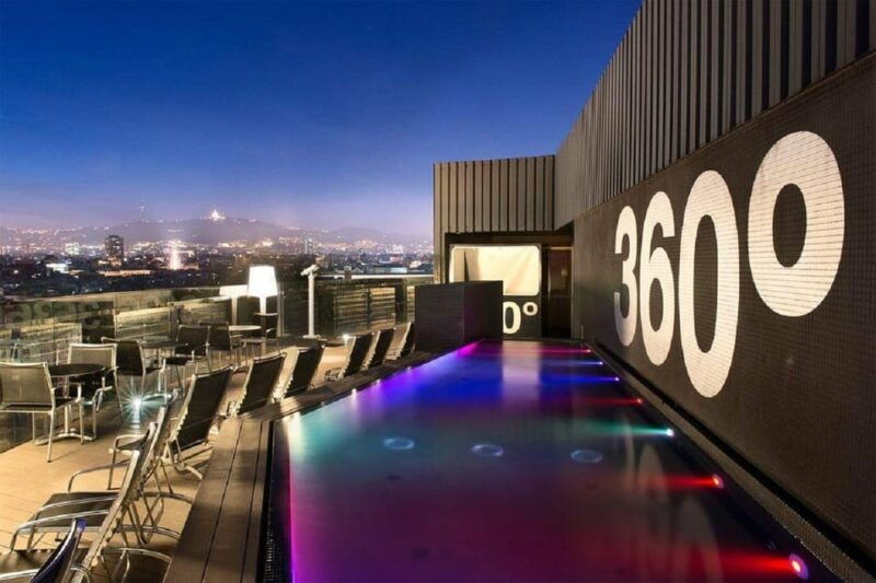 Barcelona: Night Walking Tour in the Heart of the Movida - Good To Know