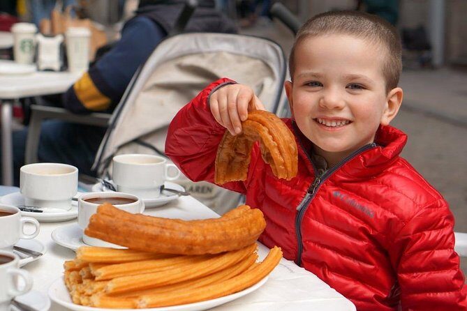Barcelona Old City Tour for Kids and Families with Churros Stop - Good To Know