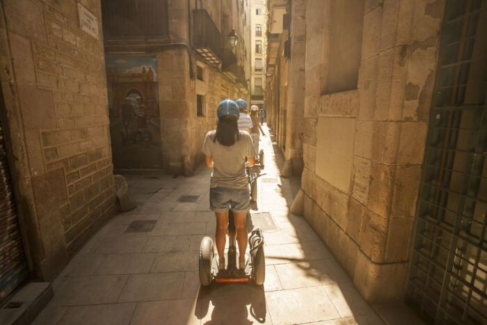 Barcelona: Old Port and Gothic Quarter Guided Segway Tour - Participant Requirements