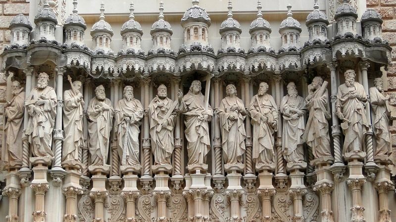 Barcelona Old town and Gothic Quarter Walking Tour - Gothic streets, courtyards and churches
