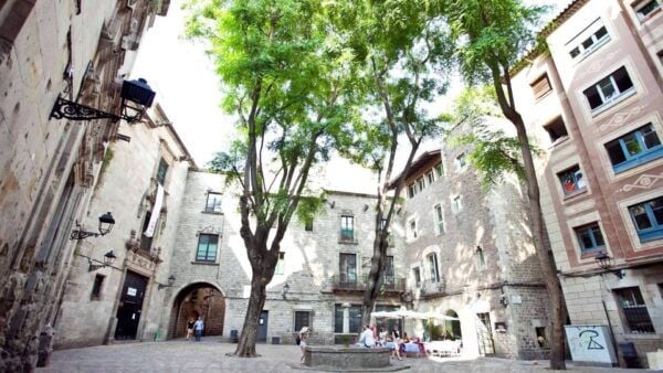 Barcelona: Old Town and Gothic Quarter Walking Tour - Common Questions