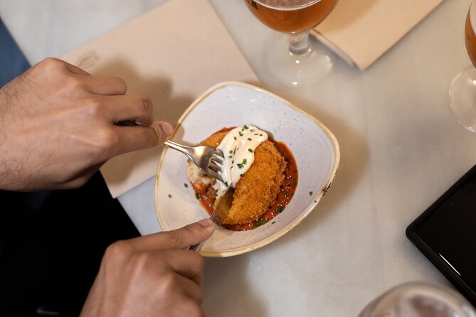 Barcelona: Old Town Evening Food Tour With 8 Tapas & 4 Drinks - Dietary Accommodations